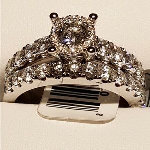 Brand New 14k Gold 1.5 Carat Diamond Ring Set